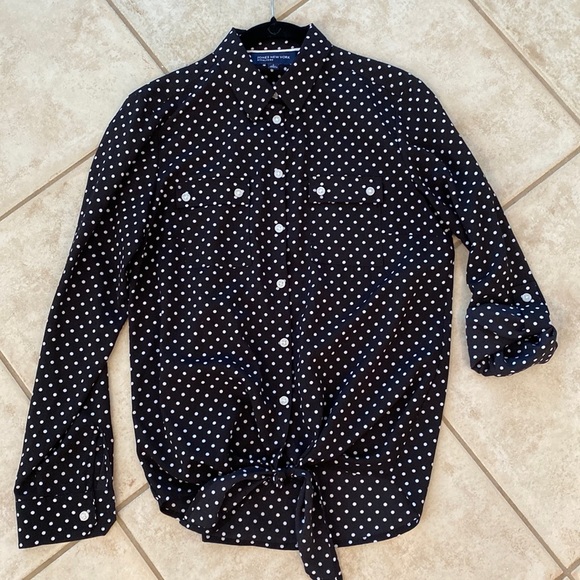 Long sleeve blouse, tie front, sleeves can be rolled up. Excellent condition! - Picture 1 of 5